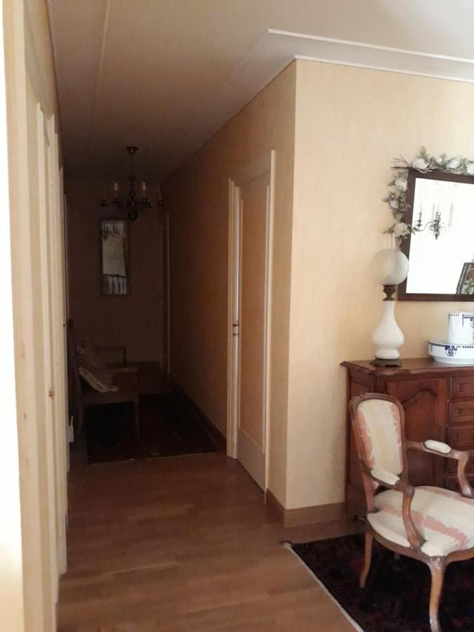 Chambre Dans Villa 구어스노 외부 사진